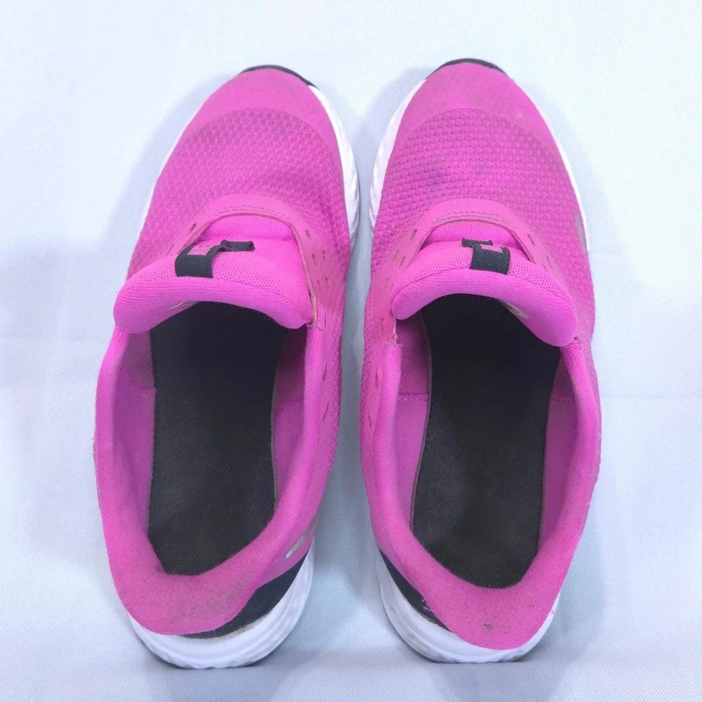 Nike Revolution 5 GS Running Shoes Youth 5.5Y Womens 7 Lace-up Fuchsia Pink-Read